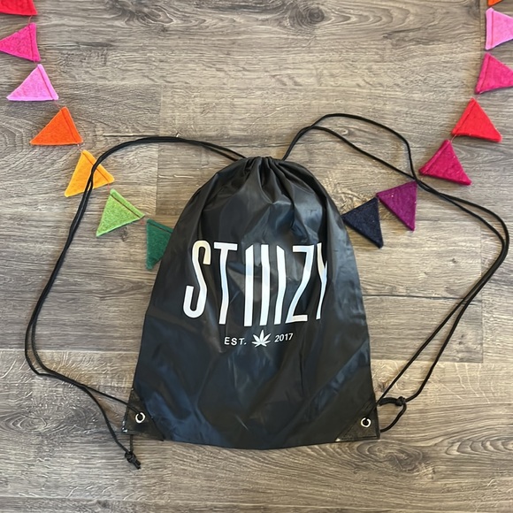 Stiiizy Swag Bag - Picture 2 of 3